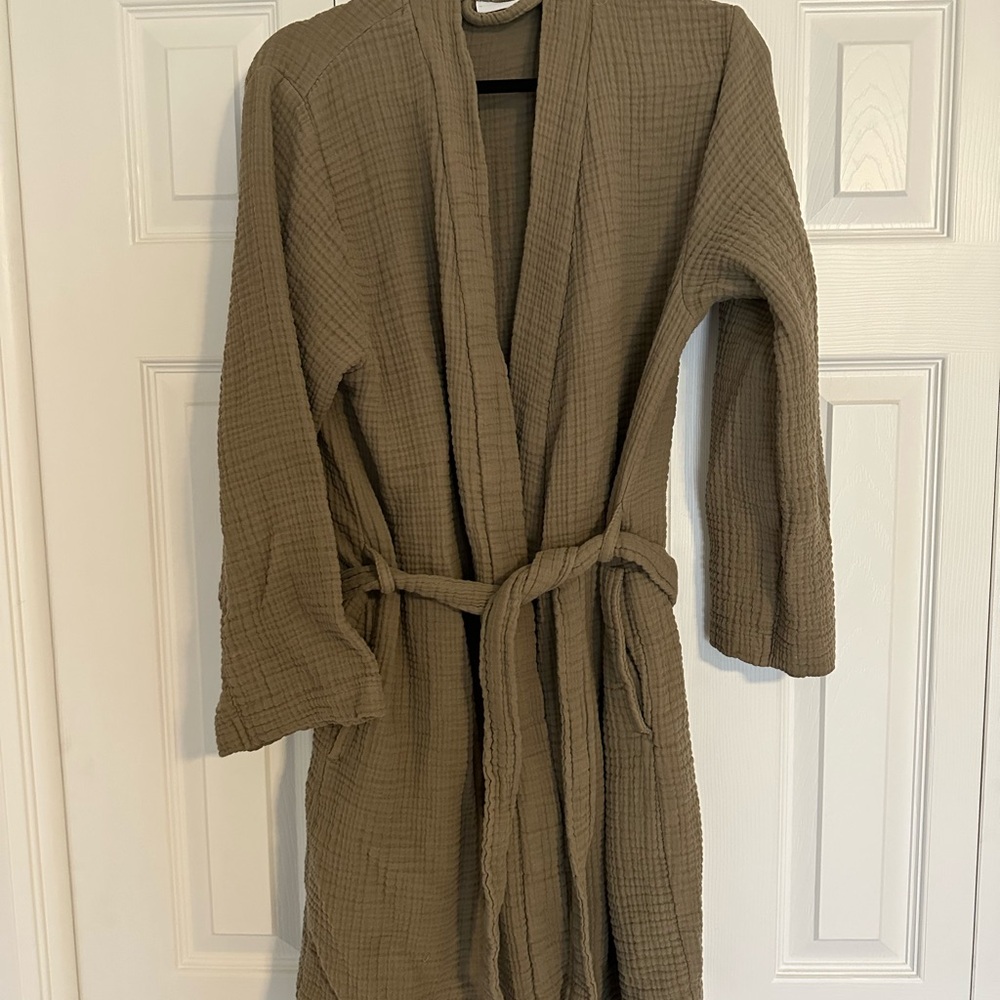 Parachute pale olive cloud robe